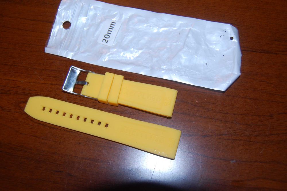 Силіконовий ремінець з баклею Breitling Endurance, 20 мм., новий