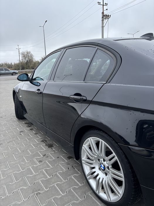 Продам BMW 3 E90 2007