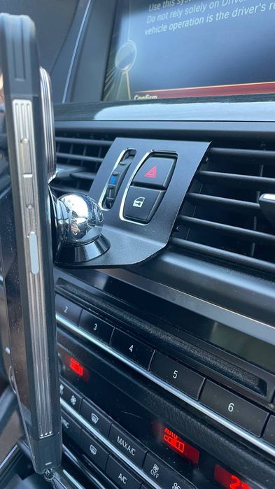 Продам тримач для телефону bmw f10/f11