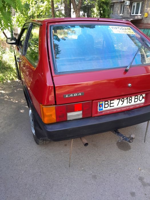 Продам машину  достойную