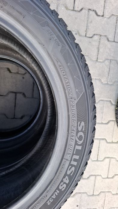 Opony 235/45/18 Kumho Solus 4S HA32