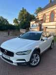 Volvo V90 Cross Country