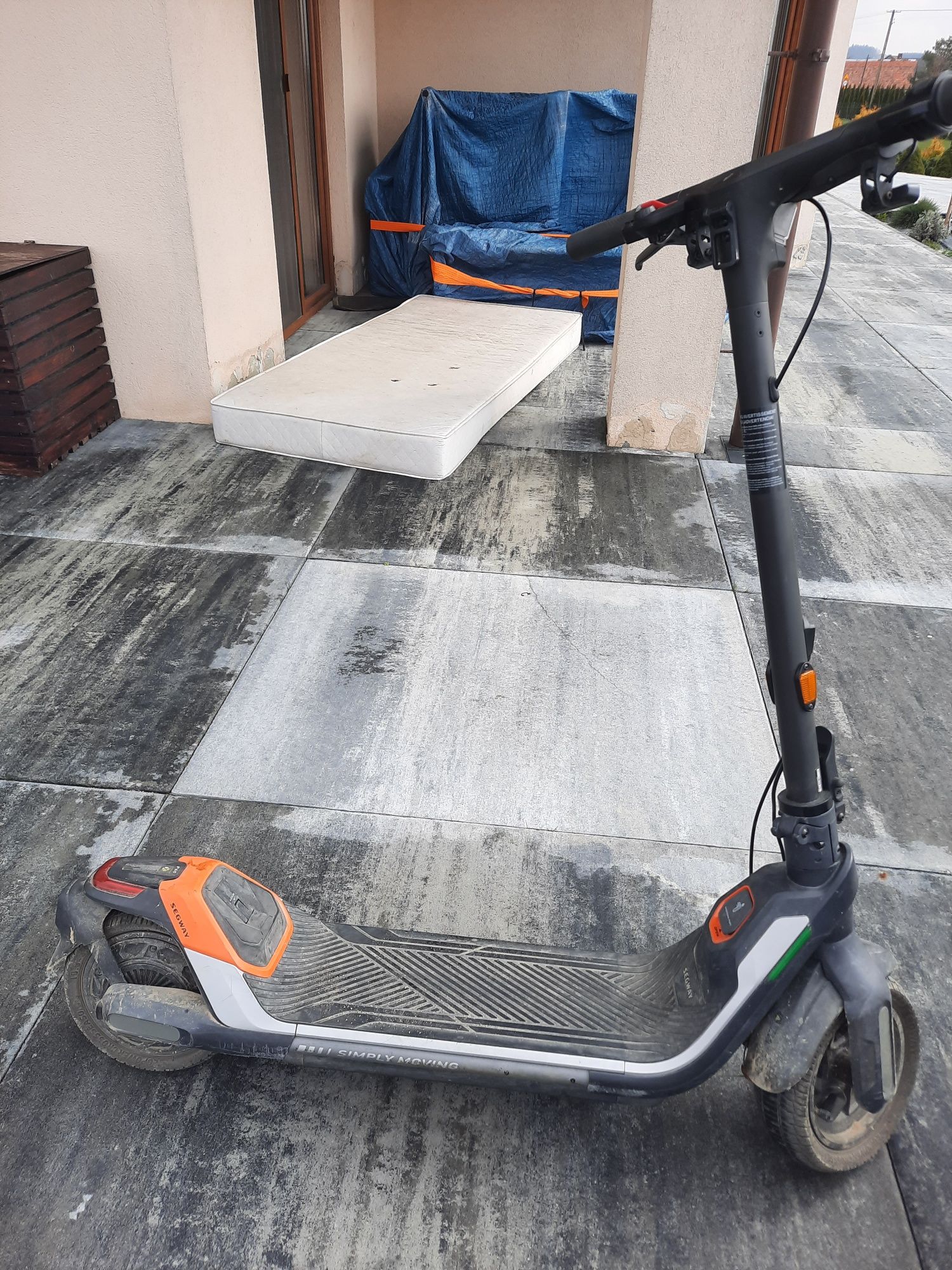 Segway ninebot kickscooter p65l