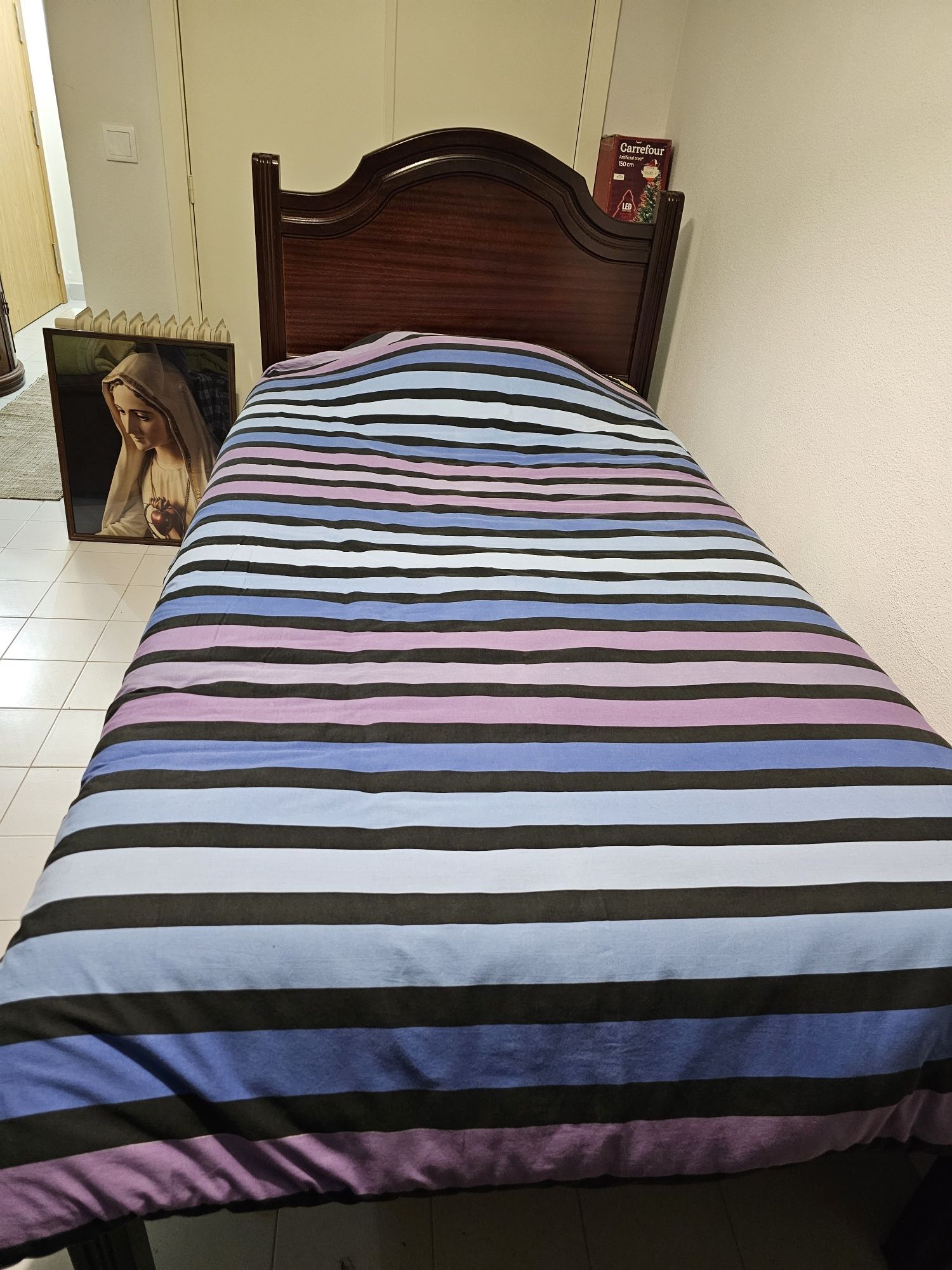 Cama de solteiro + colchão