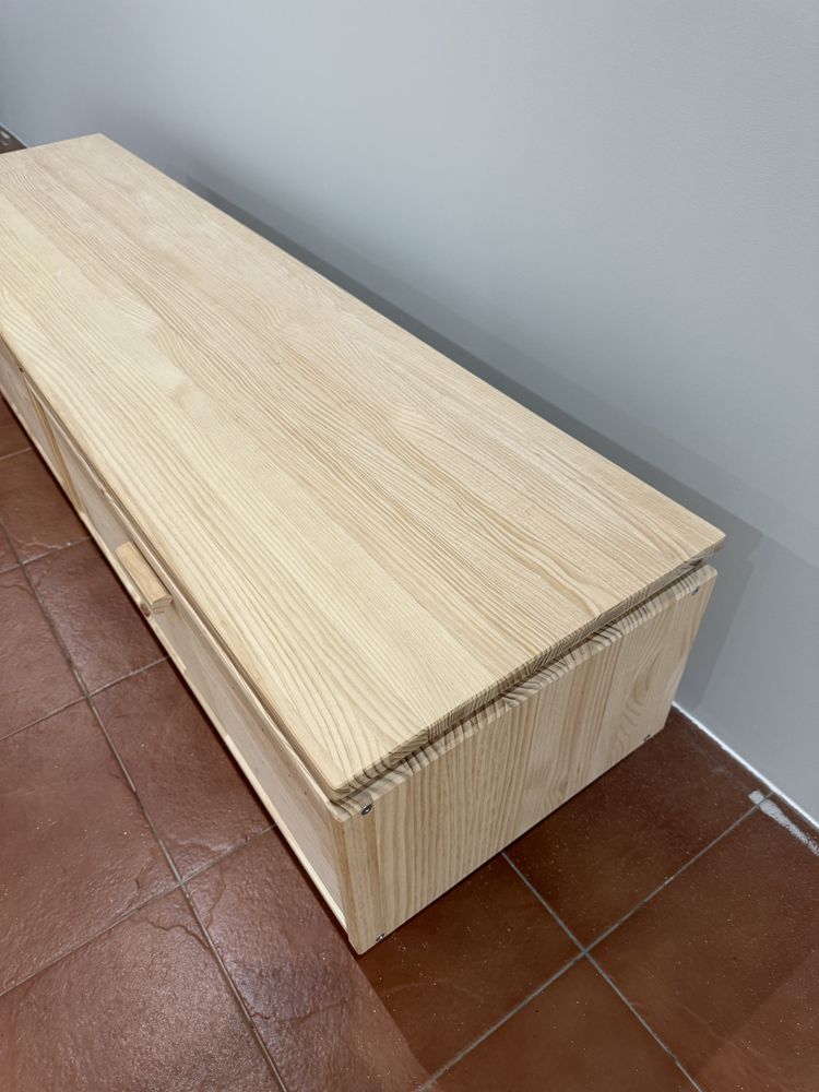 Móvel Tv em pinho