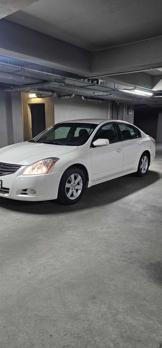 Nissan Altima 2,5 S rocznik 2011