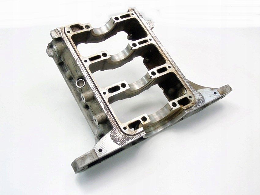 Podpory wału Korbowego 1.0 1.2 12V Agila Corsa C B Wagon R