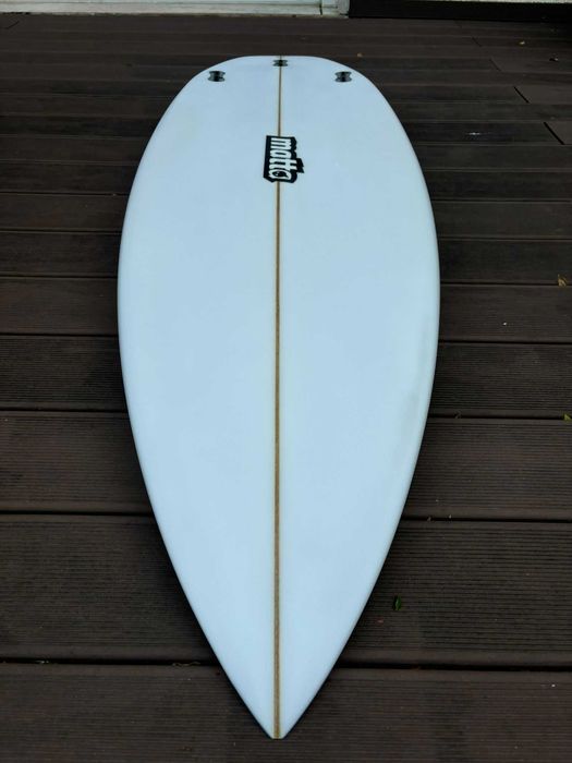 Prancha Surf c/deck | Nova (utilizada 4x) | 5'9 28L | Matta TheDriver2