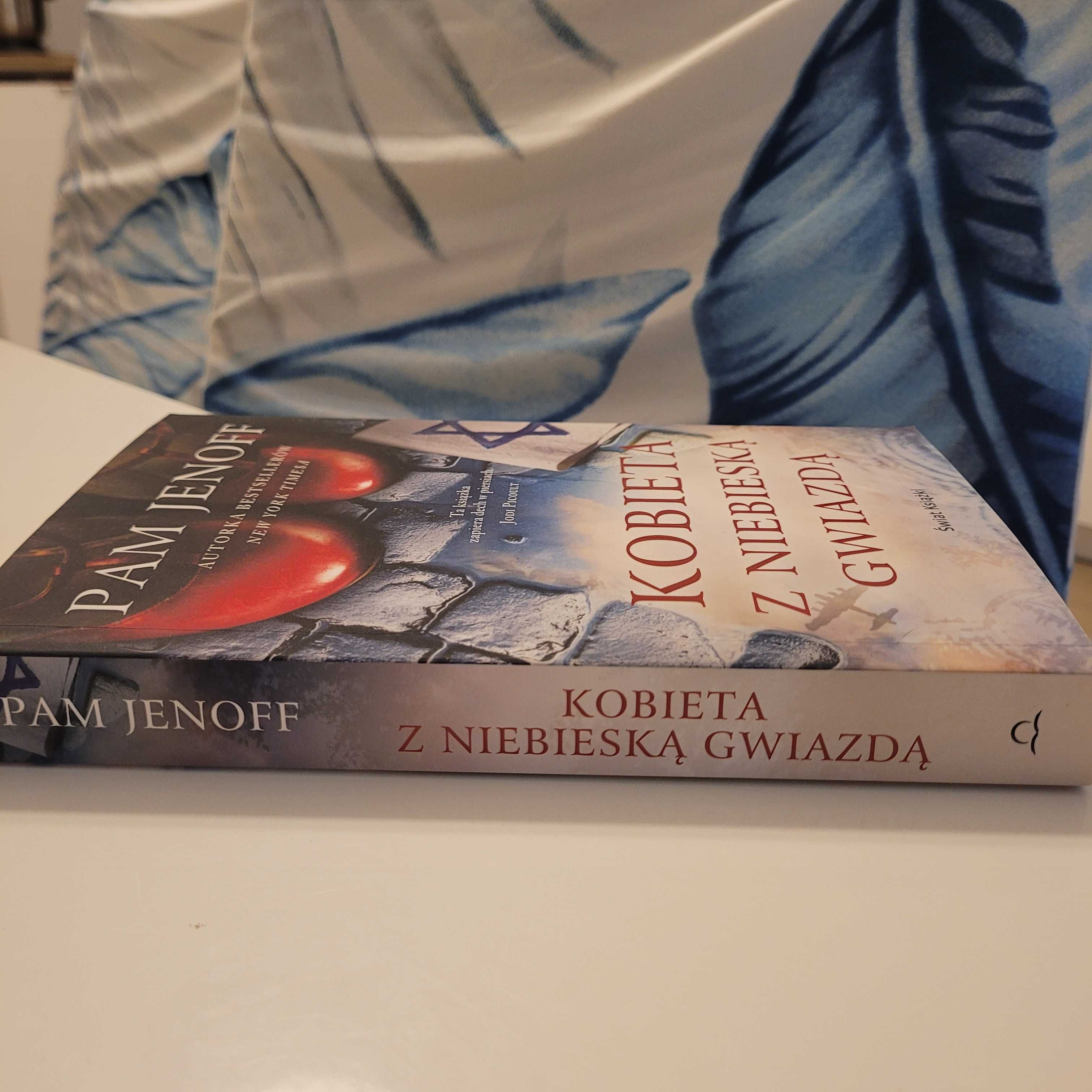 Książka Pam Jenoff Kobieta z niebieską gwiazdą