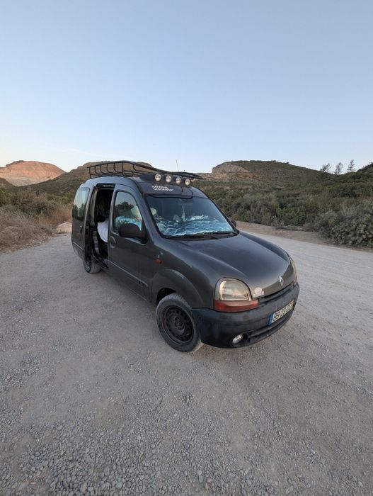 Mini Camper – Renault Kangoo 1999 – Perfeito para explorar Portugal
