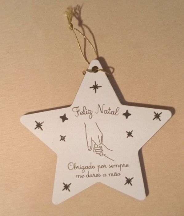 Estrela de Natal para oferecer a quem cuida de crianças