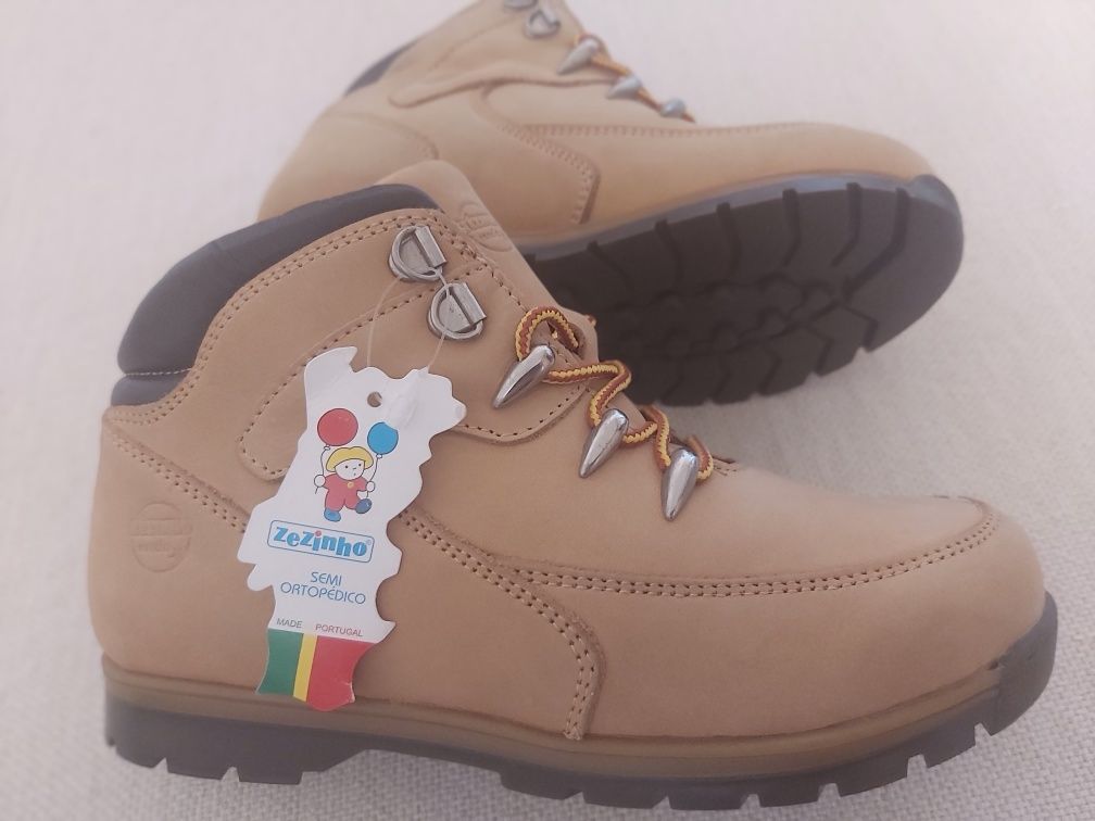 Botas camel n⁰33 em pele