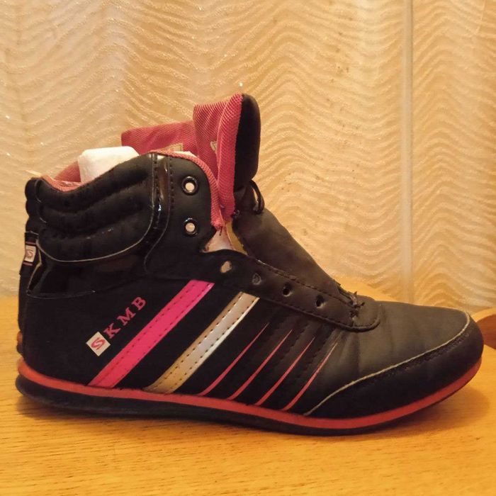 Обувь/взуття кроссовки, туфли, кеды, мокасины  в   хорошем   состоянии