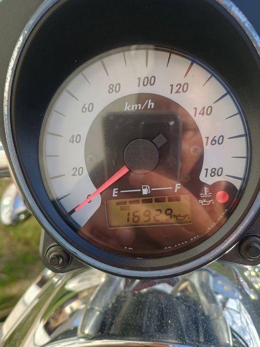 Suzuki Boulevard 400