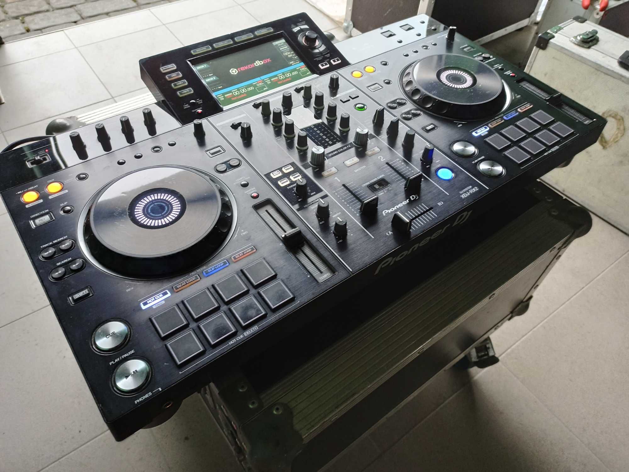 Pioneer XDJ-RX2 all in one
