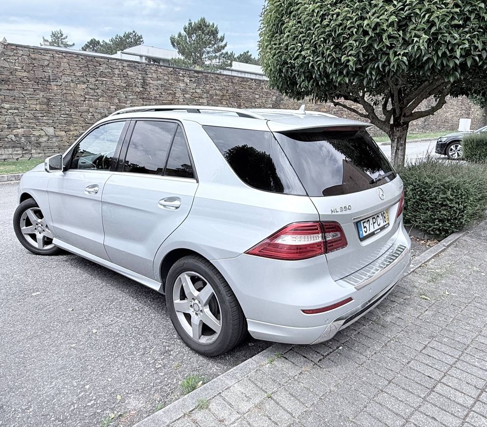 Mercedes-Benz ML 350d V6 AMG BlueTec 4-Matic