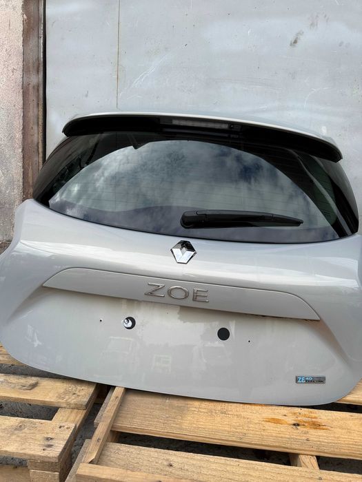 Кришка багажника Renault Zoe 12-19  задня ляда кляпа Рено зоя 12-19