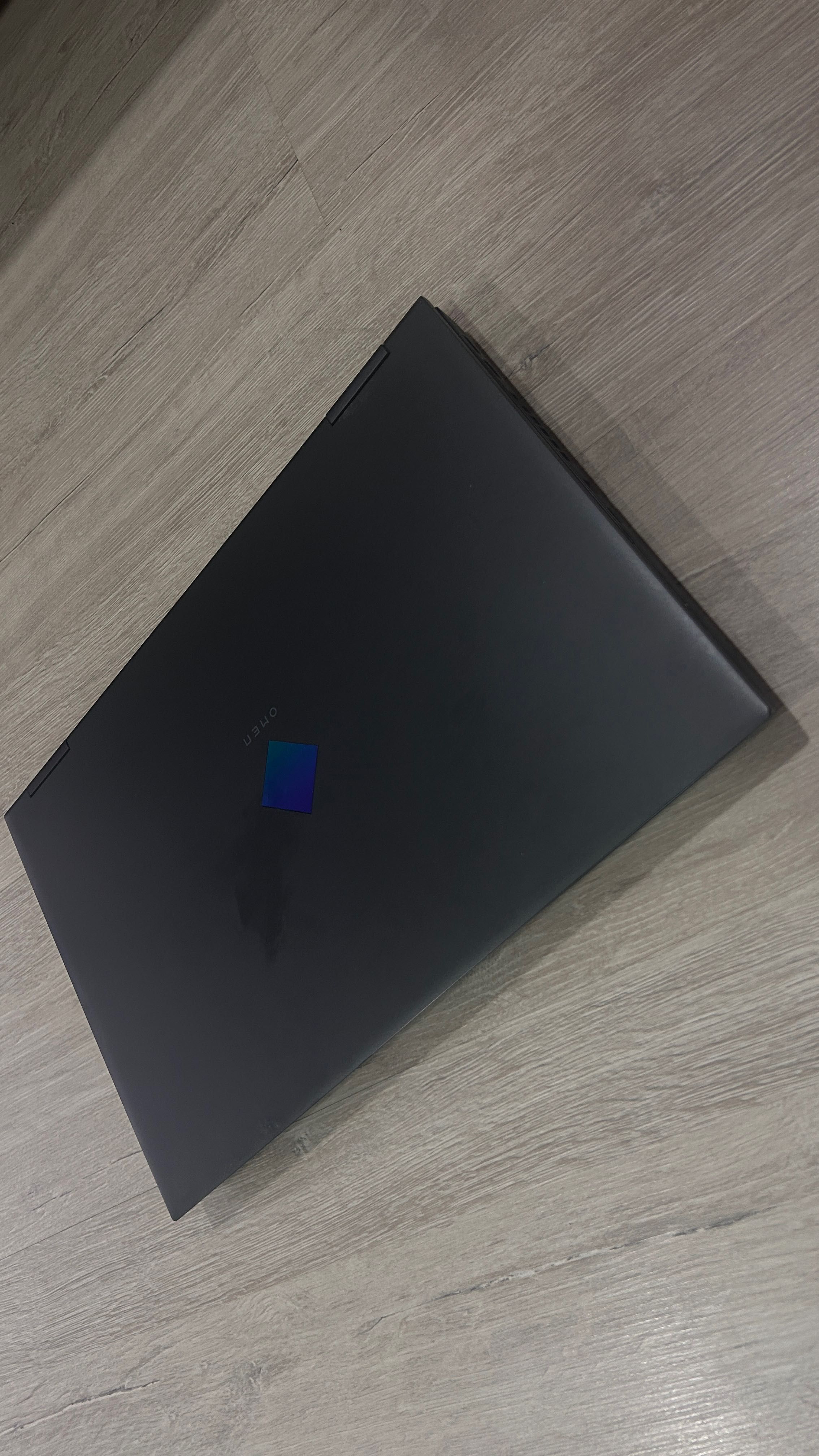 HP Omen D15 Portátil