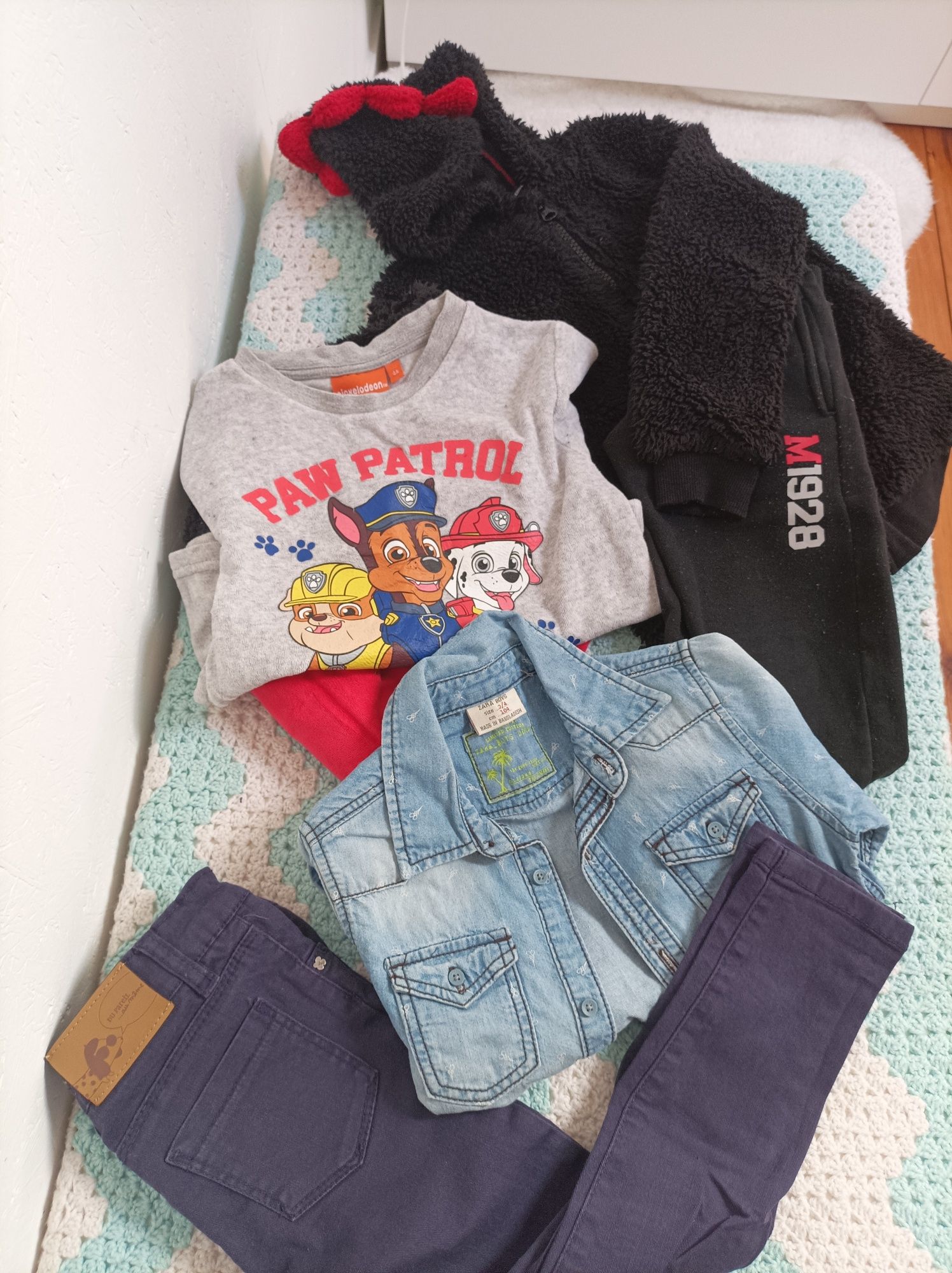 Lote roupa menino 3-4 anos