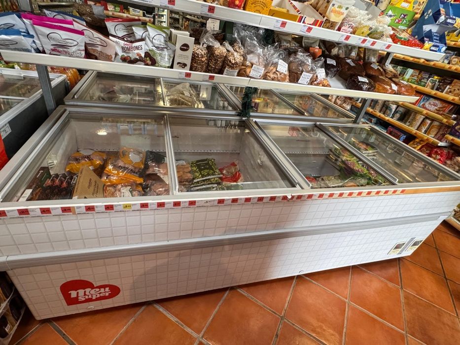 VENDE-SE – Frigoríficos Comerciais EUROFRED (Semi-Novos)
