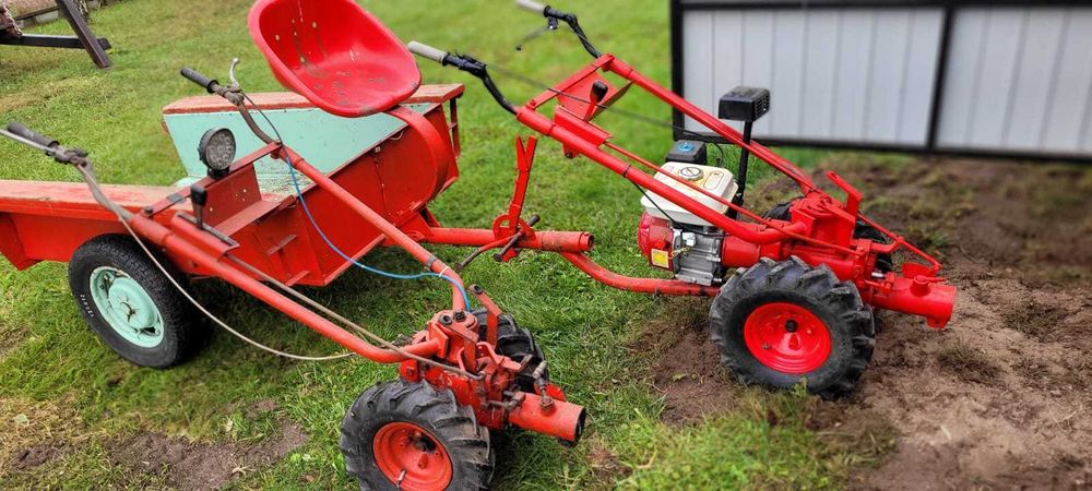 Traktorek jednoosiowy, przyczepka + drugi na części