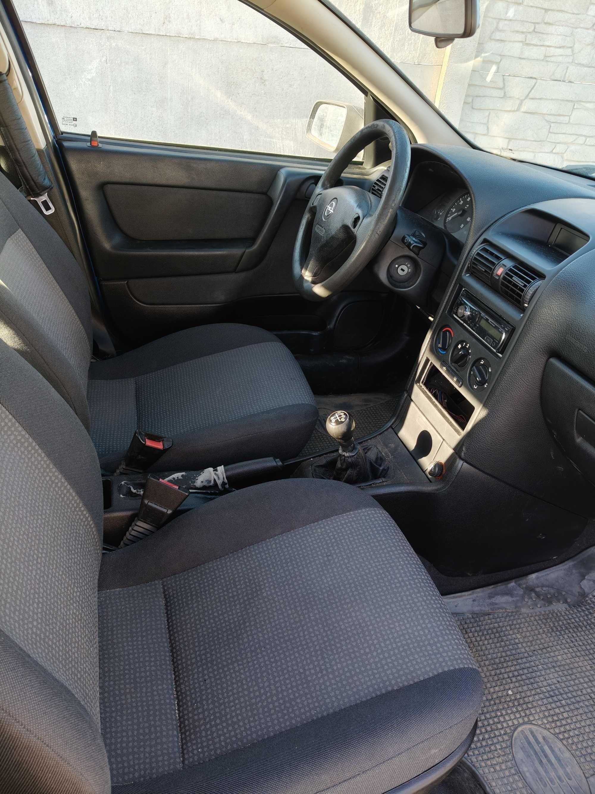 Opel Astra 1,4  2004r
