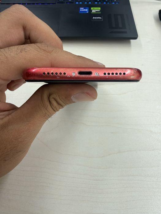 iPhone 11 – 128 GB (Vermelho)