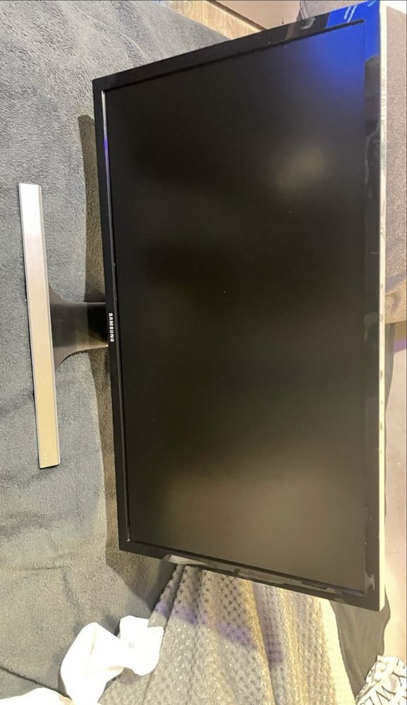 Monitor samsung 28cali 4K bardzo zadbany