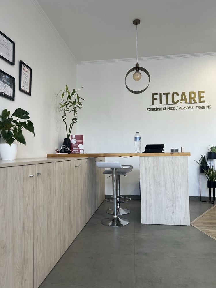 Estúdio de Treino Personalizado/Pilates equipado e mobilado Novo