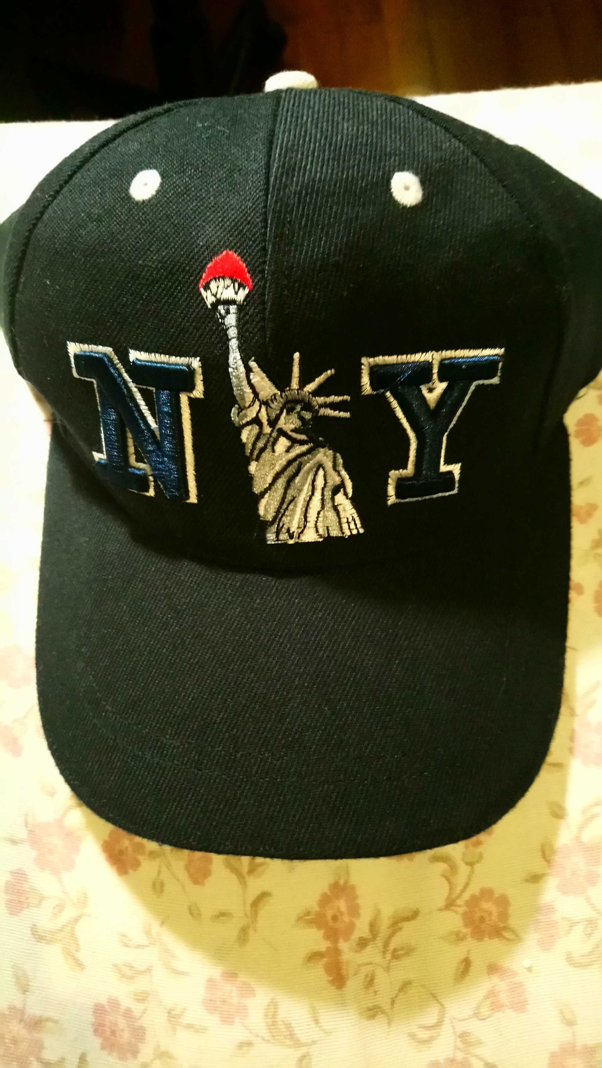 bonés americanos e gorros