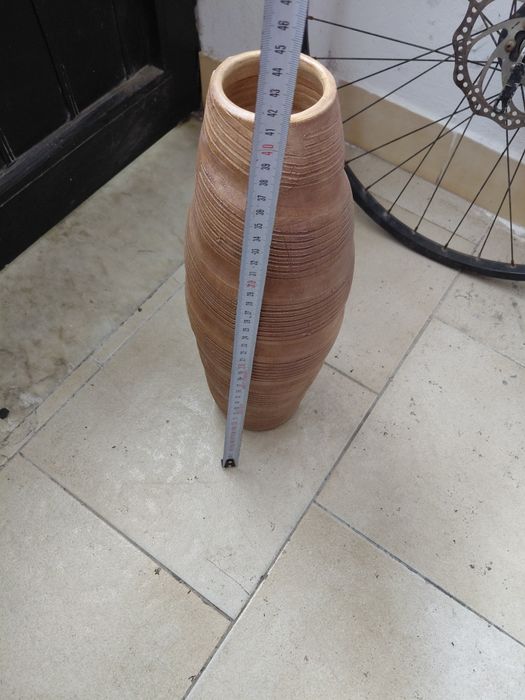 Jarra decorativa em bom estado geral para flores