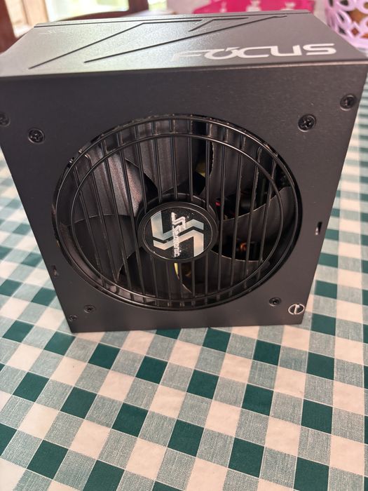 Fonte seasonic 650w gold full modular