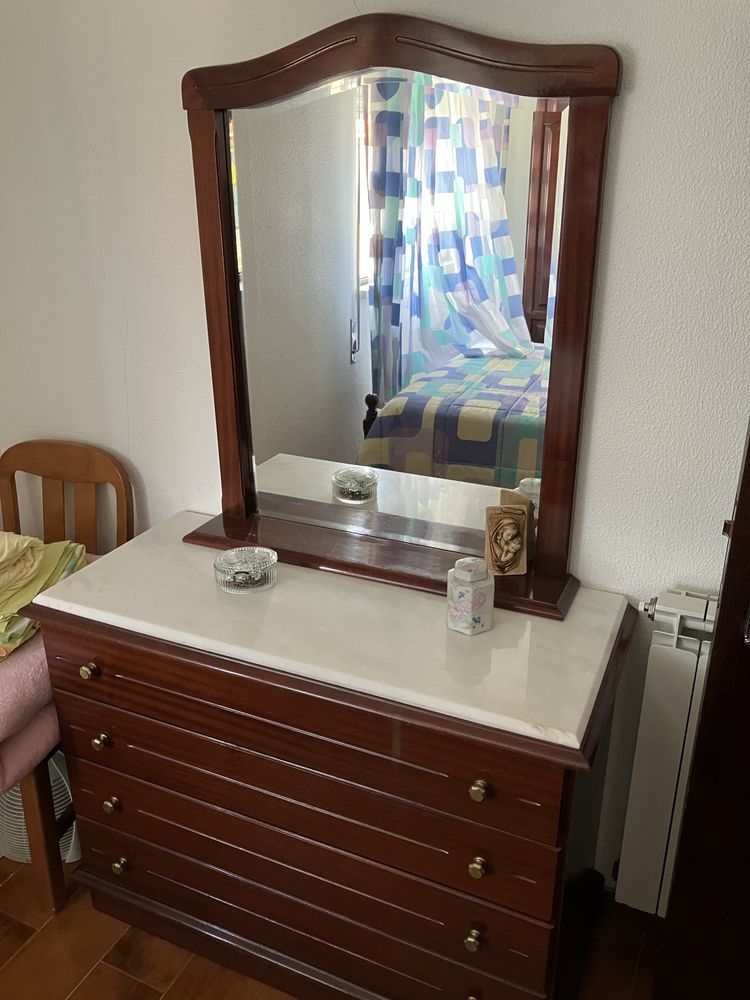 Mobília de quarto de casal completo