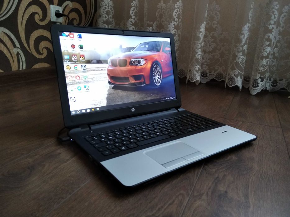 Ноутбук HP 4 ядерний, 2 відеокарти, 4 ОЗУ