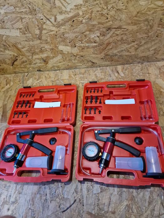 POMPKA PODCIŚNIENIOWA do odpowietrzania  hamulców