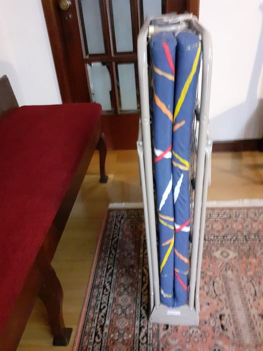 Cama dobrável solteiro