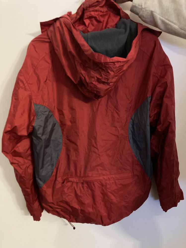 Blusão vermelho DOMYOS