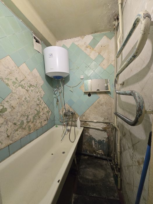 Продам 3 - комнатную квартиру ул. Алтайская