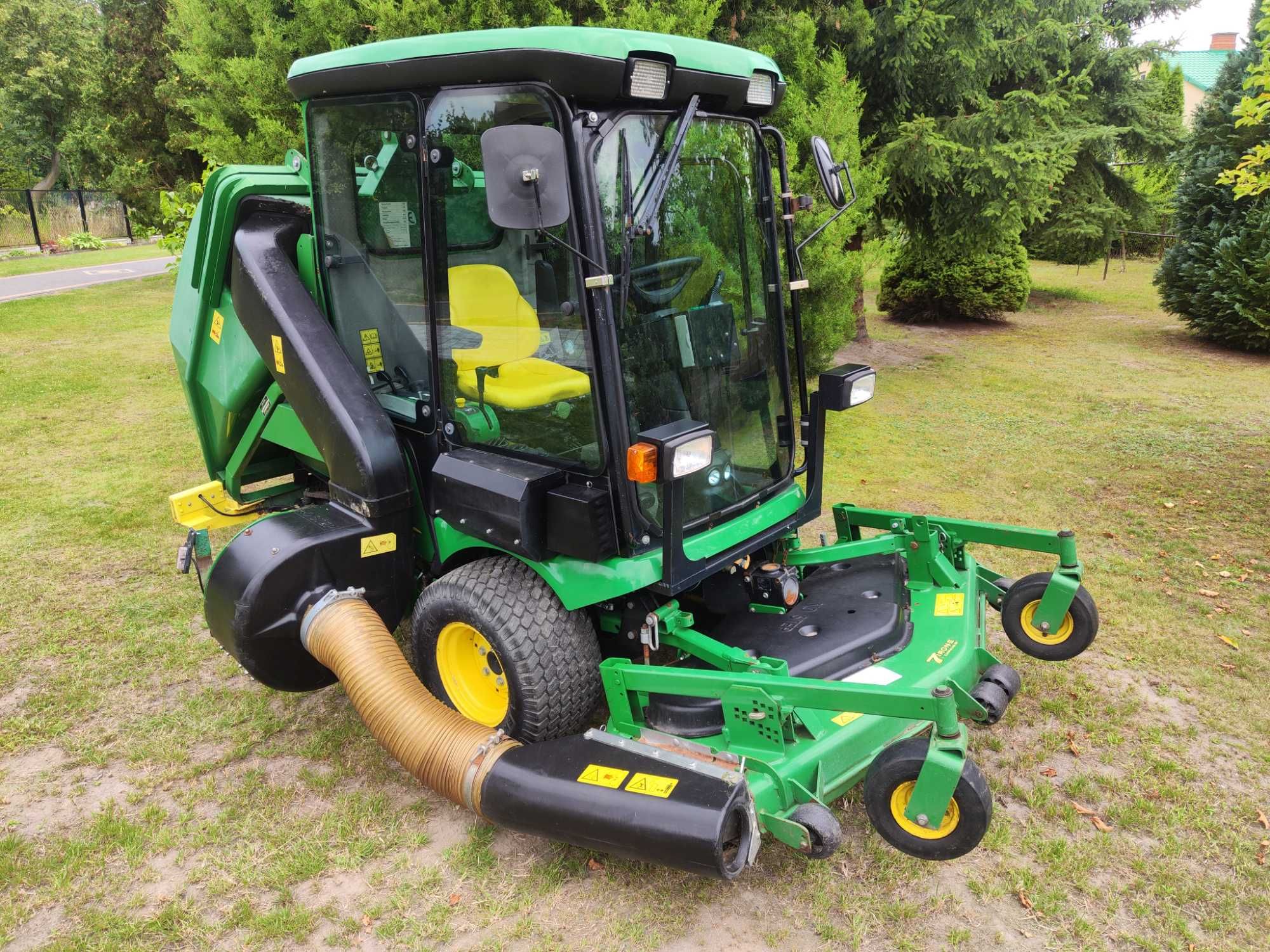 Kosiarka traktorek John Deere 1565 4x4 diesel górny wysyp