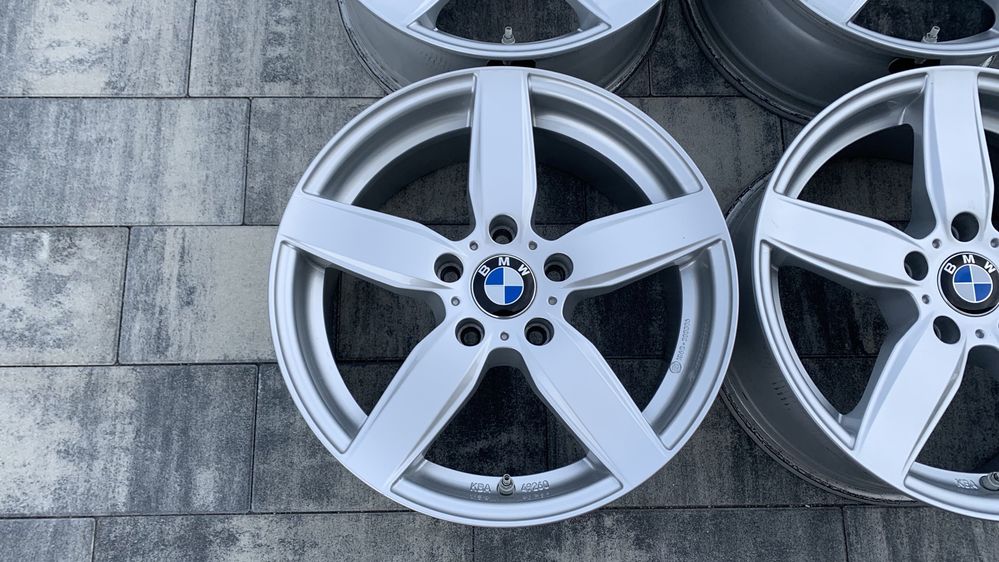 Sprzedam felgi aluminiowe Dezent do BMW X3 5x120 17 cali czujniki