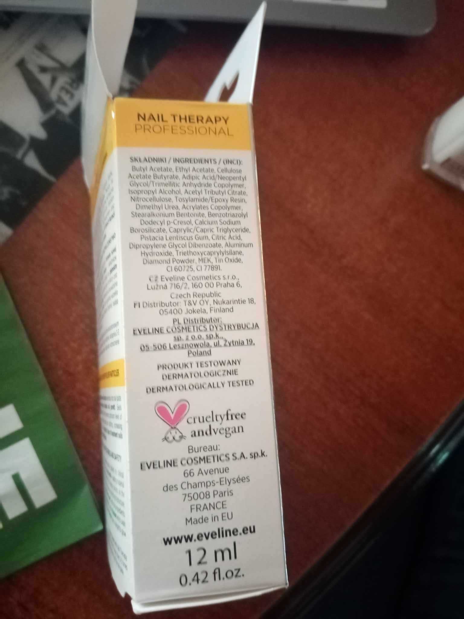 Skoncentrowana odżywka do paznokci z drobinkami srebra