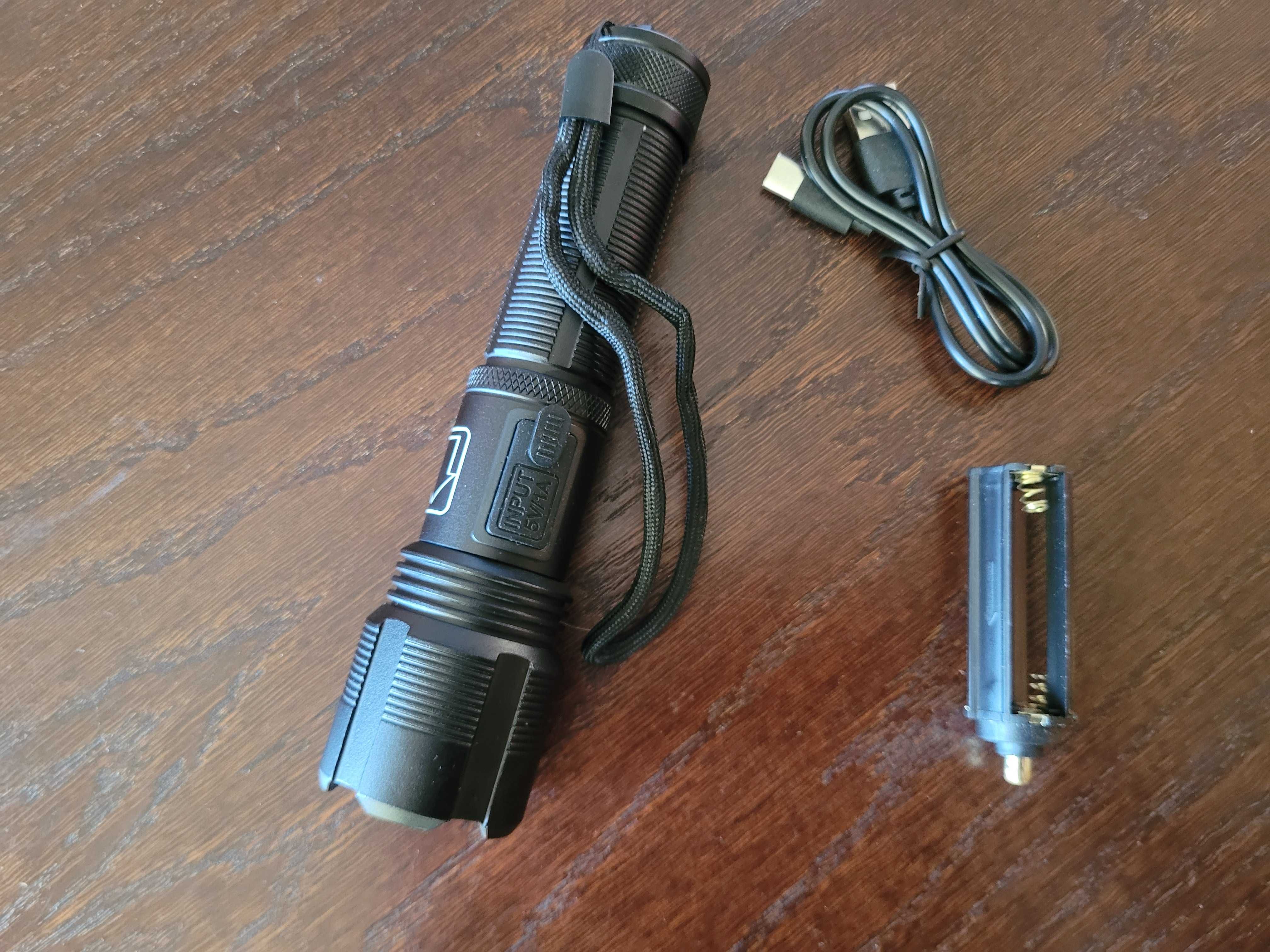 Mocna latarka LED wodoodporna ładowana przez USB 6 trybów ZOOM