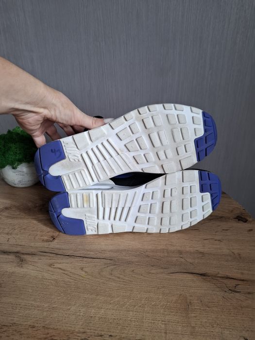 Чёрные кроссовки Nike 41р, беговые  кросовки сетка