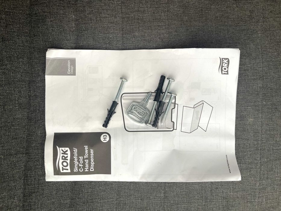 Диспенсер TORK для покриттів на сидіння унітазу білий 344080