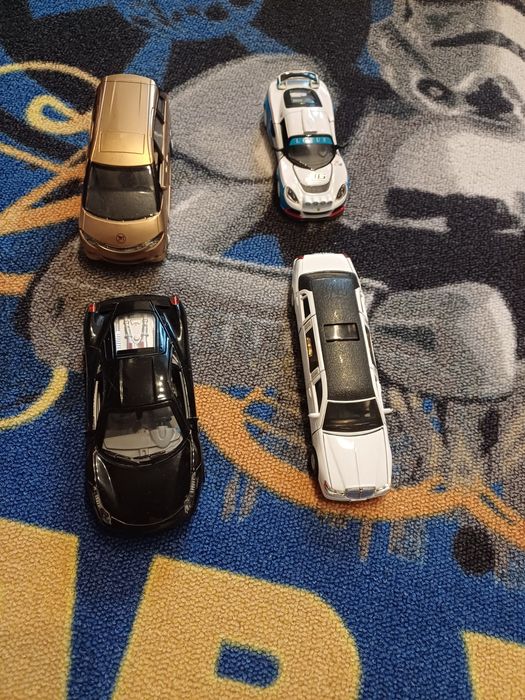 Resoraki osiem sztuk