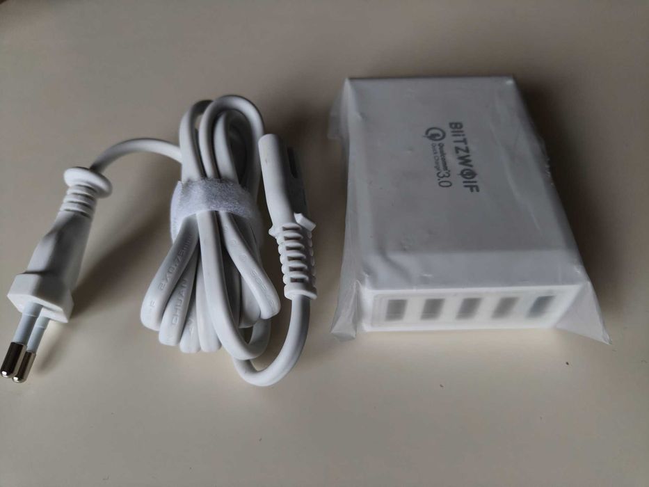 Зарядний пристрій BlitzWolf BW-S7