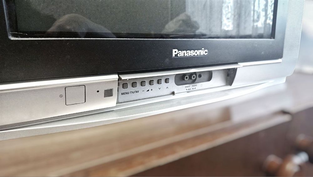 ХОРОШИЙ Panasonic colour TV / Панасонік кольоровий телевізор ТВ