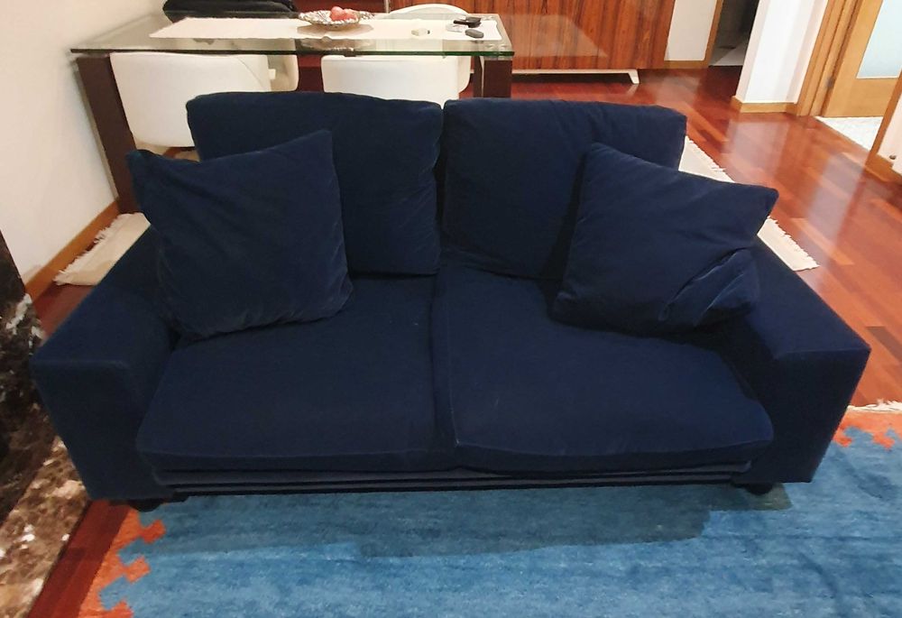 Sofá 2 lugares em Courtisane ótimo estado
