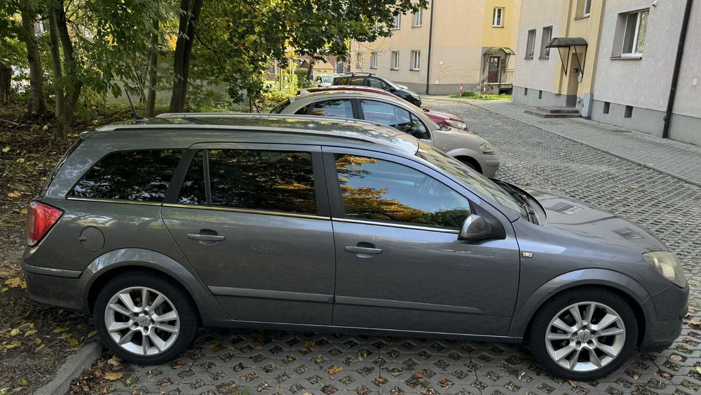 Opel Astra H - kombi, benzyna, 1.8
