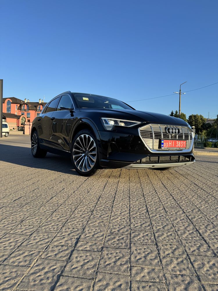 Audi e-tron 2021